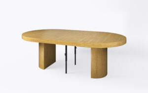 Rozkładany stół na jednej nodze, poszerzony o dwa dodatkowe wkłady, gruby blat 8 cm.