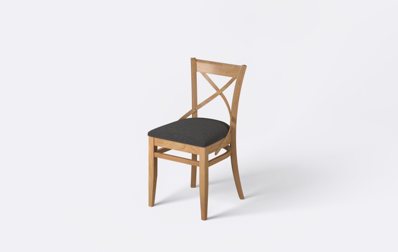 Nowoczesne krzesło do jadalni i salonu z tapicerowanym szarym siedziskiem, jasne drewno.